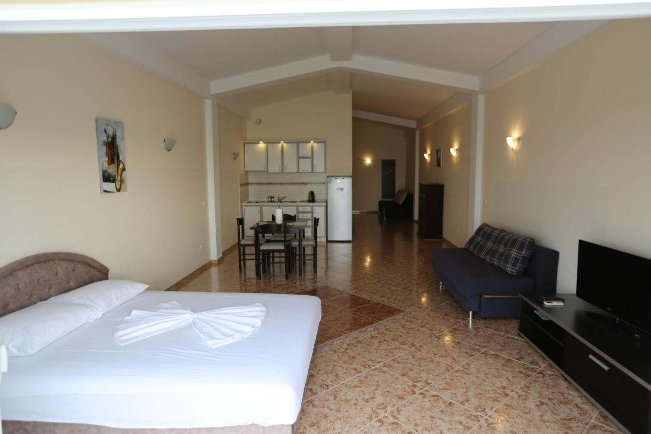 Kapriz Apartments Utjeha-Bušat Extérieur photo