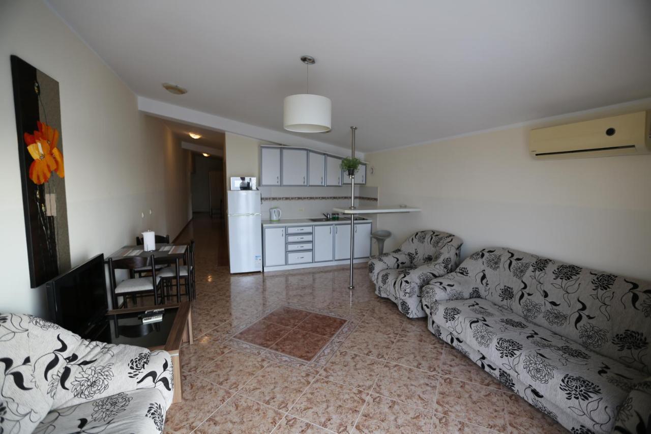 Kapriz Apartments Utjeha-Bušat Extérieur photo