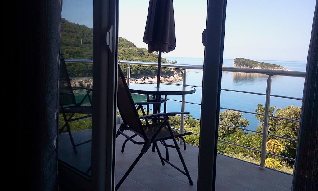 Kapriz Apartments Utjeha-Bušat Chambre photo
